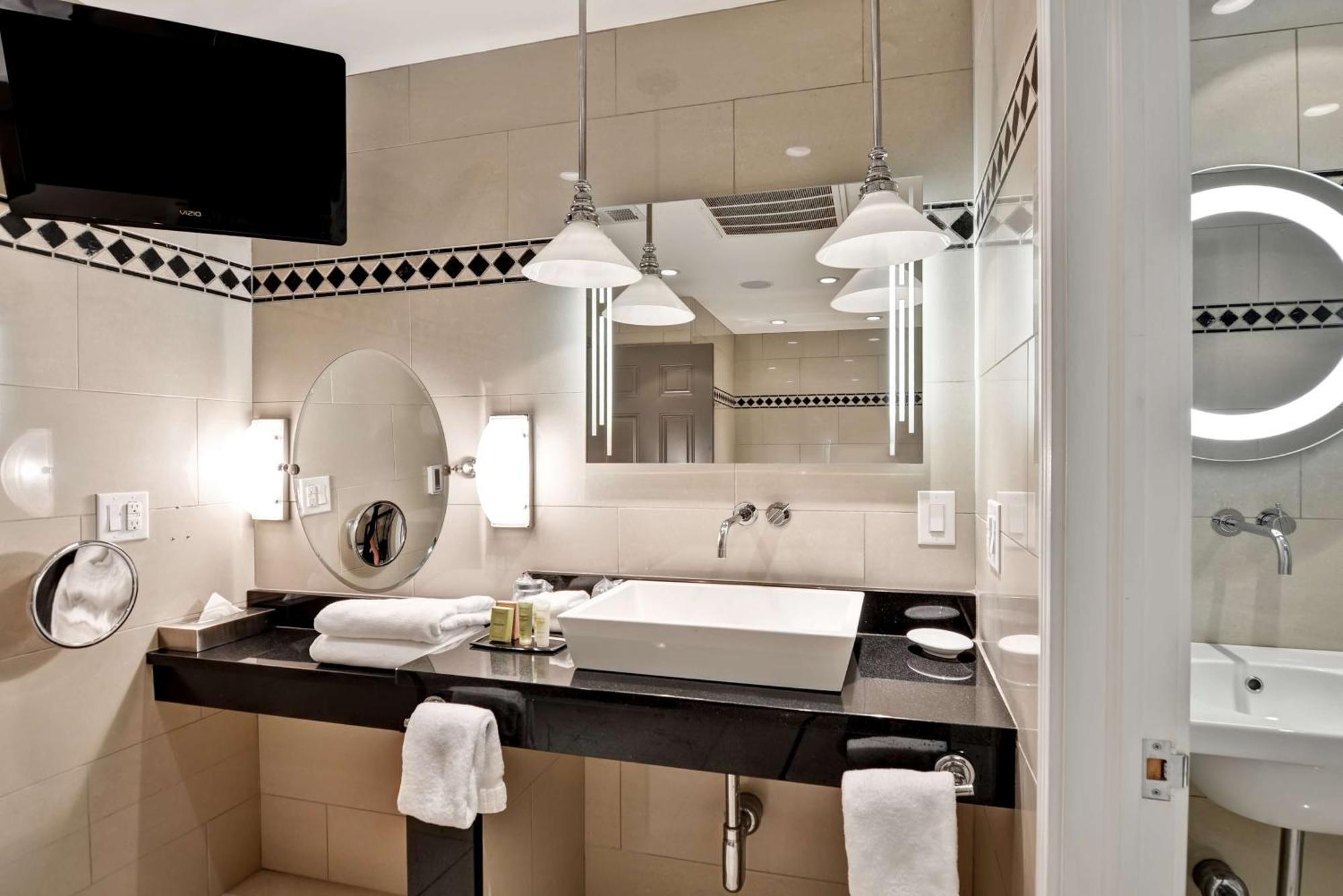 The Cincinnatian Curio Collection By Hilton 4*