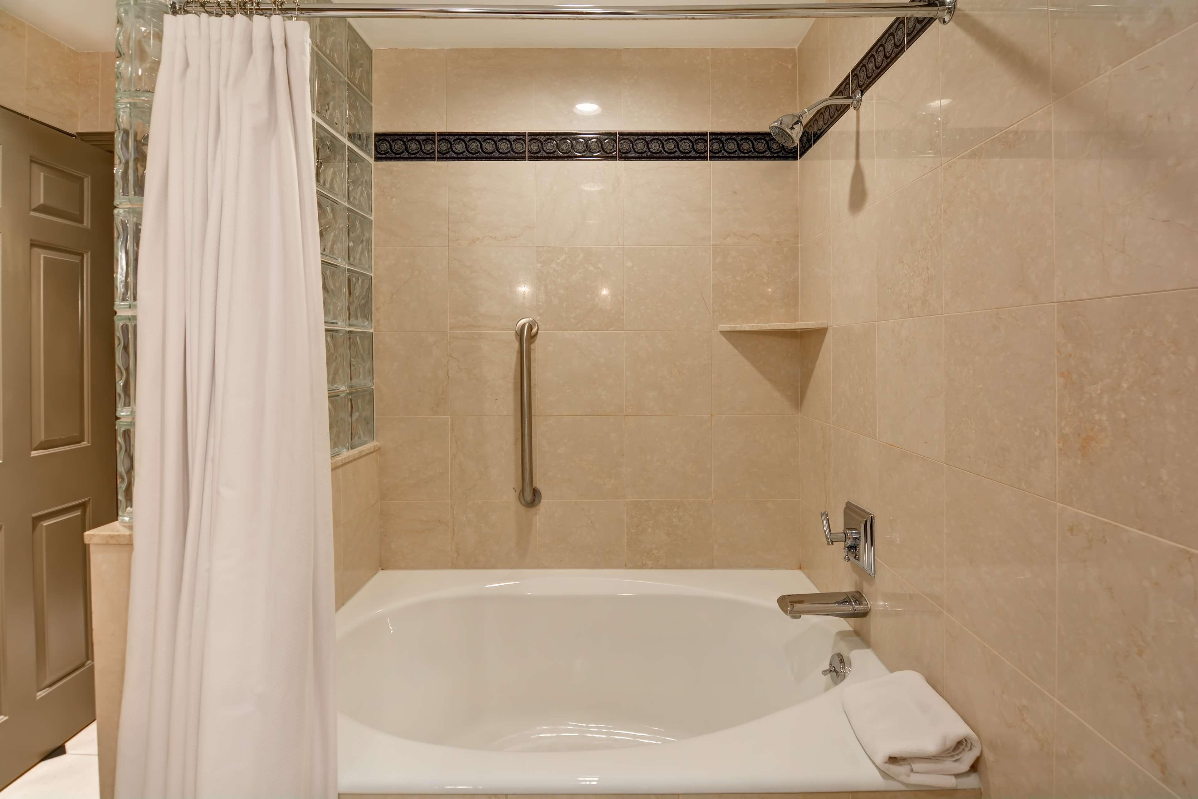 The Cincinnatian Curio Collection By Hilton Hotel 4*