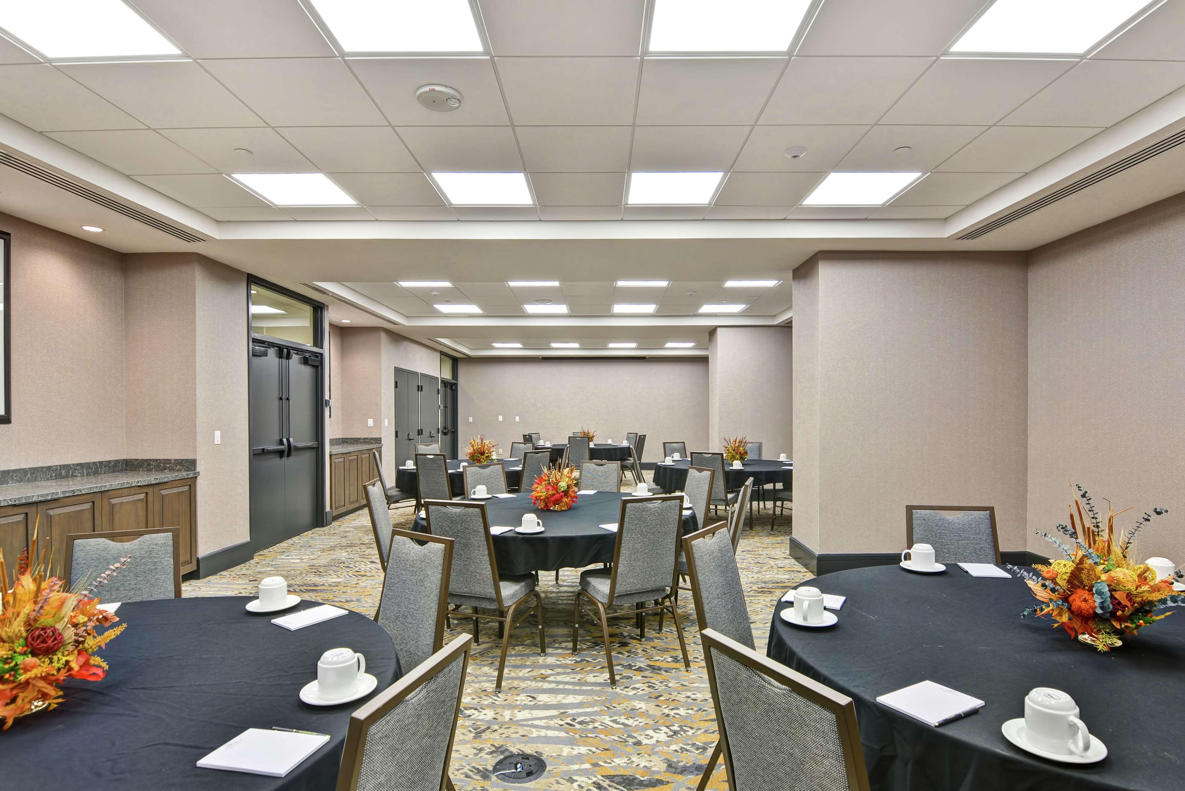 The Cincinnatian Curio Collection By Hilton Hotel