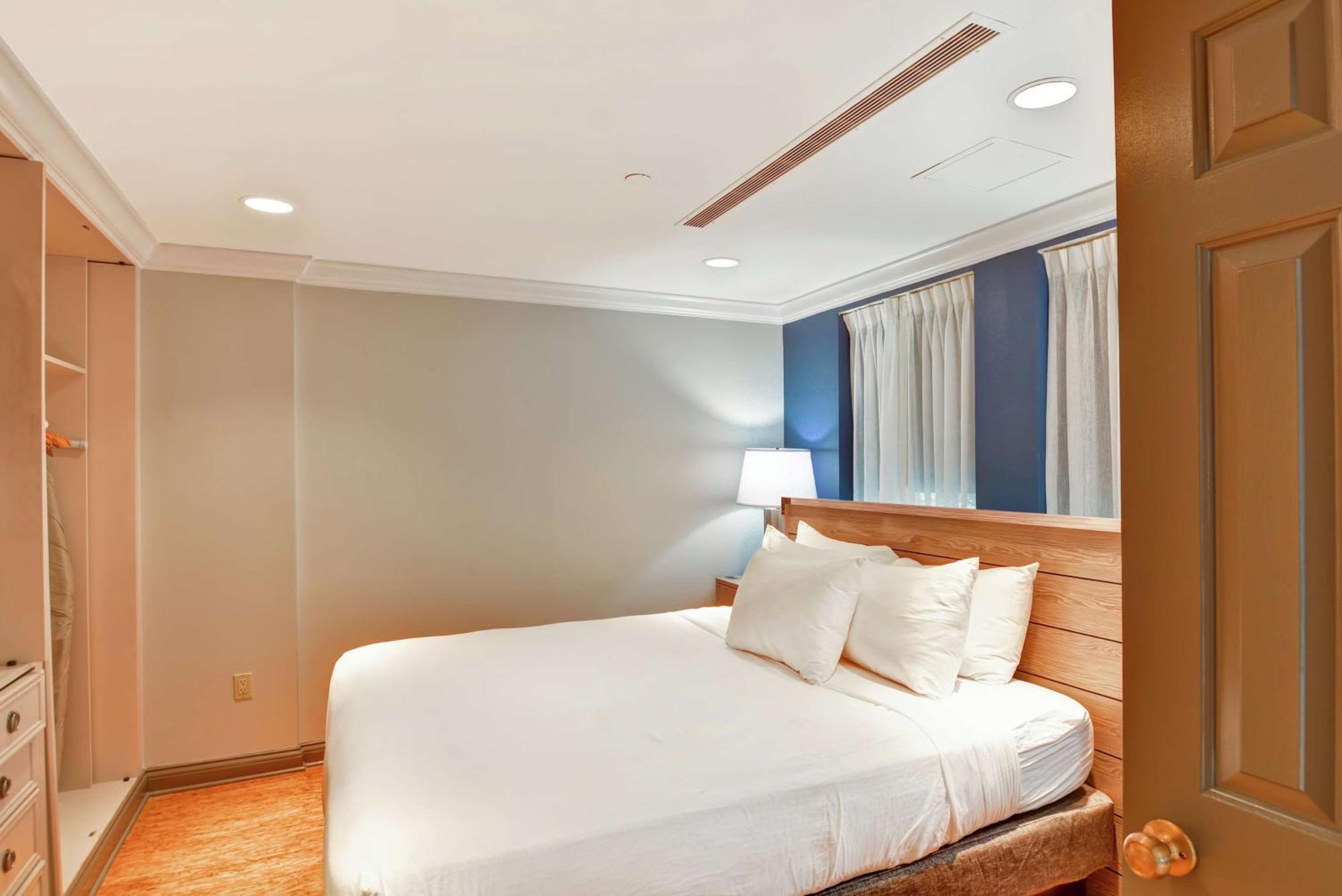 The Cincinnatian Curio Collection By Hilton Cincinnati