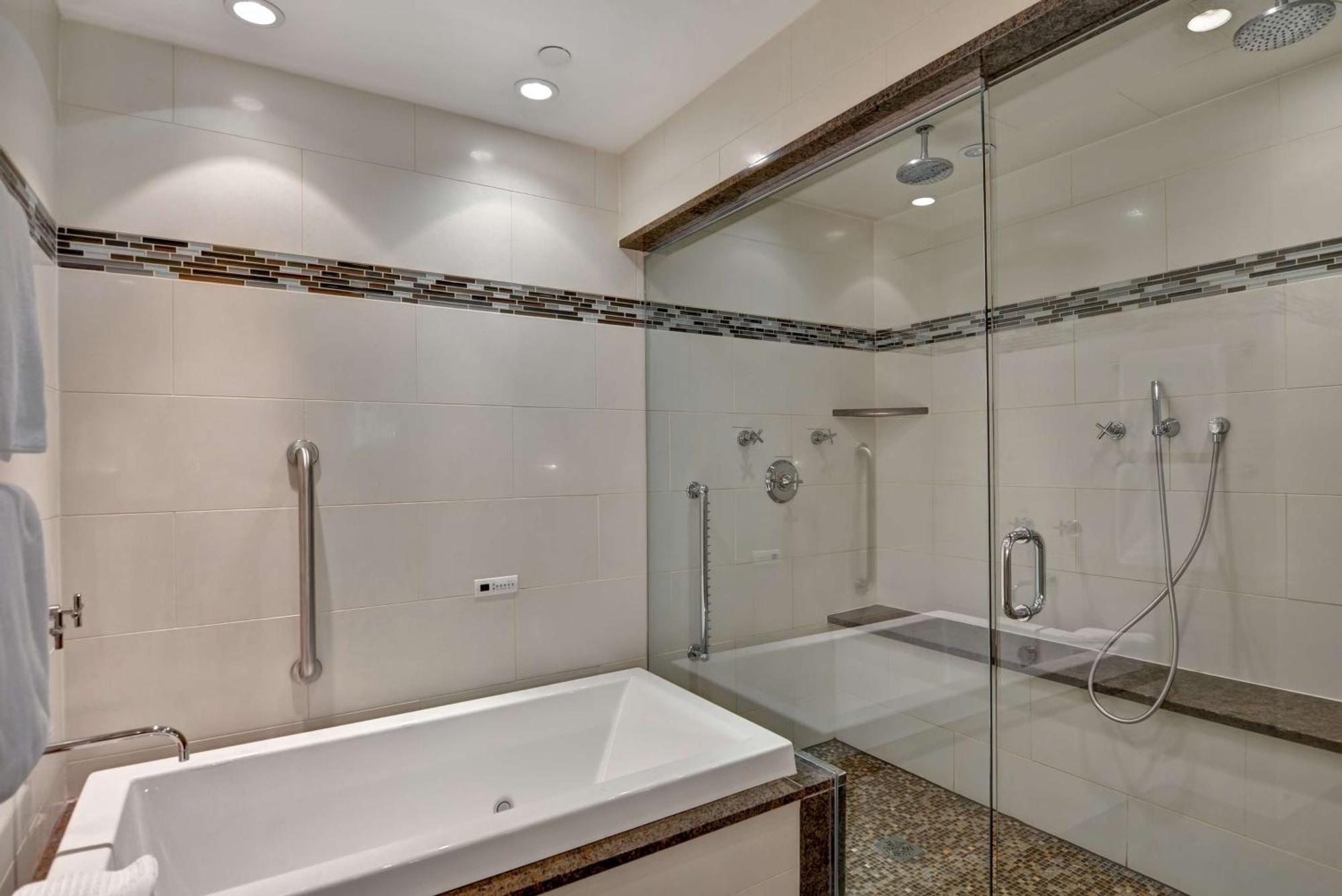 The Cincinnatian Curio Collection By Hilton Hotel 4*