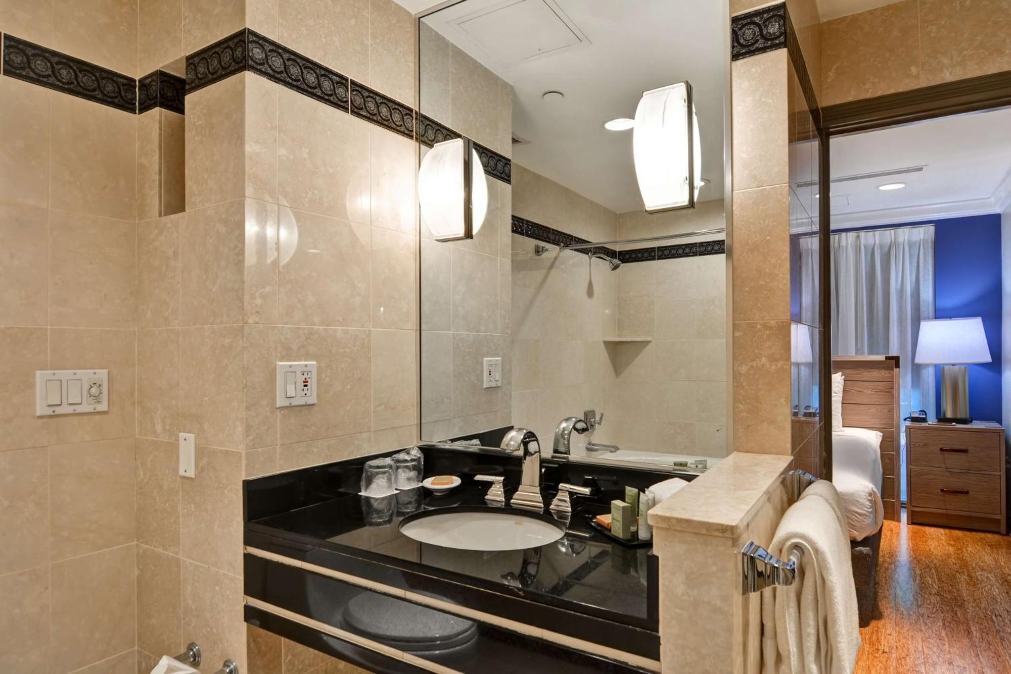 The Cincinnatian Curio Collection By Hilton Hotel 4*