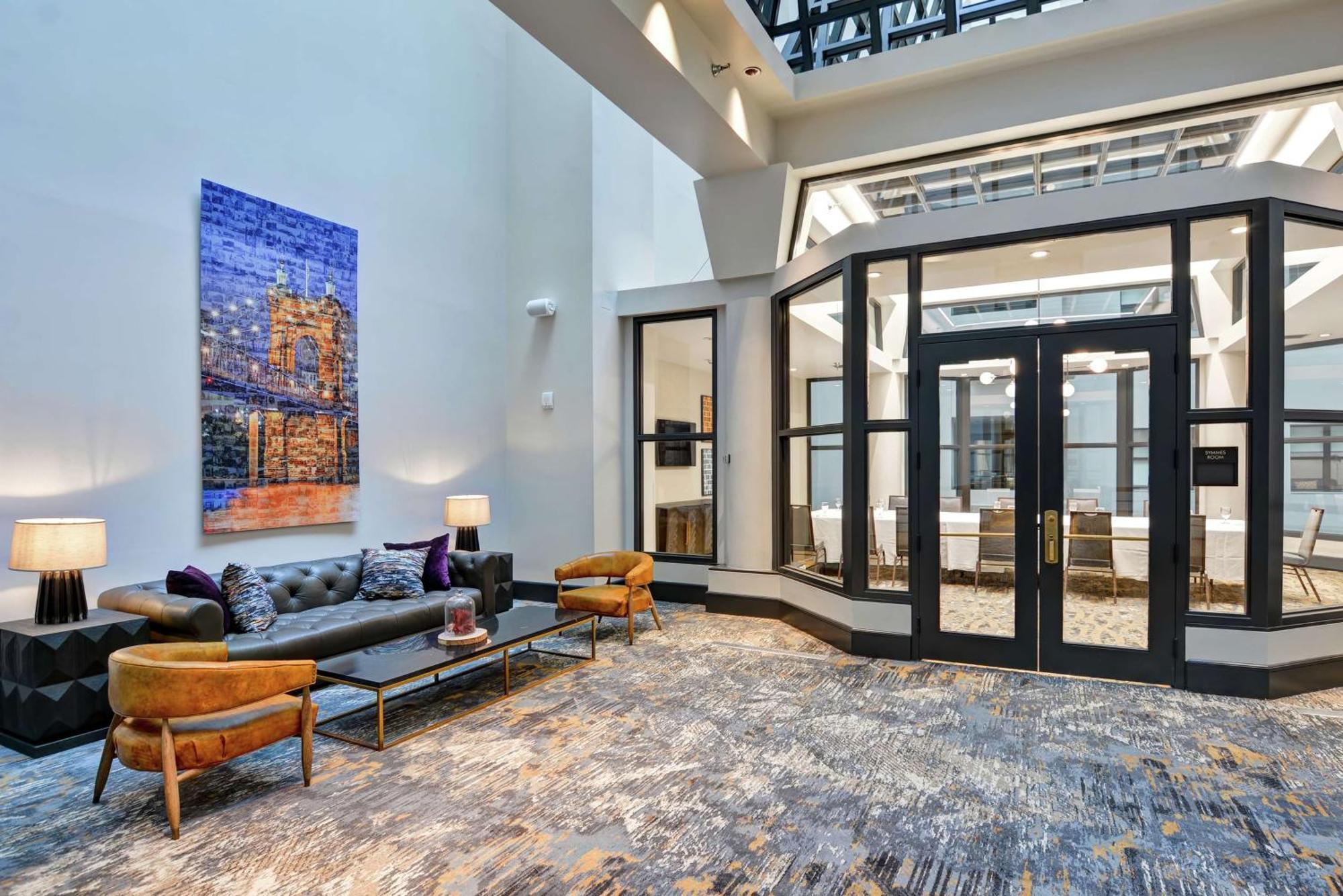 The Cincinnatian Curio Collection By Hilton Hotel Cincinnati