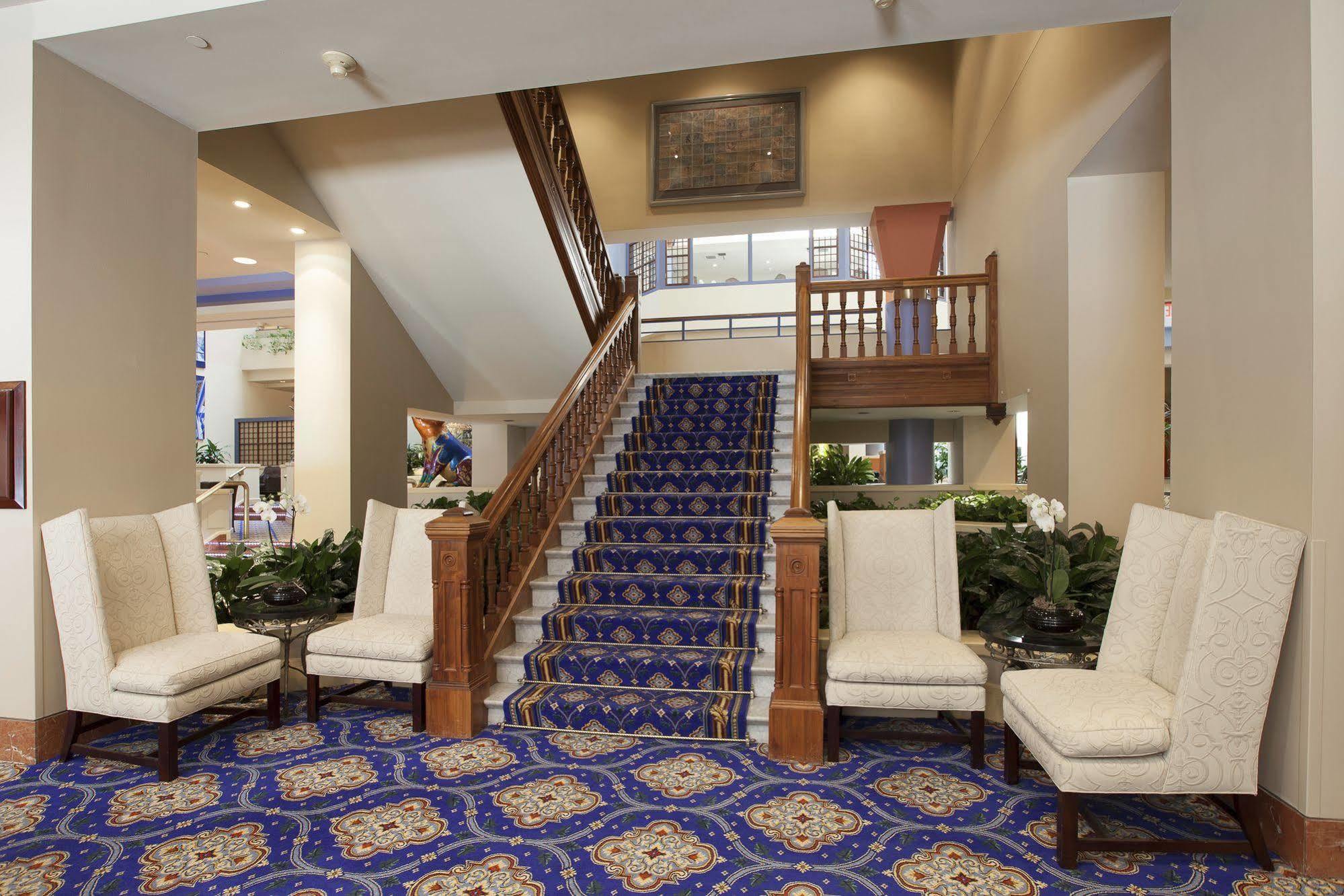 The Cincinnatian Curio Collection By Hilton Hotel Cincinnati