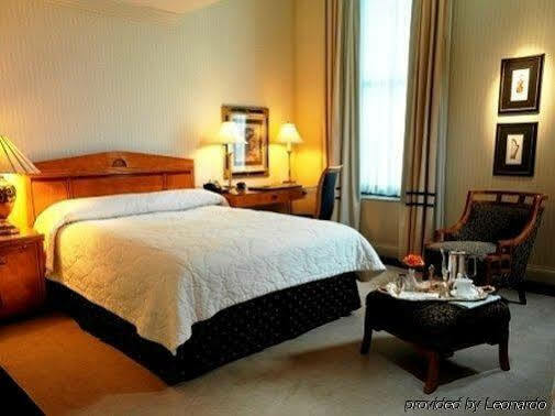 The Cincinnatian Curio Collection By Hilton Hotel